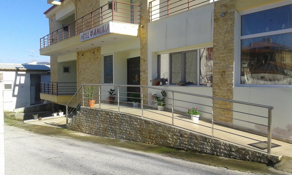Familia Hotel Loutra Volvis Екстериор снимка