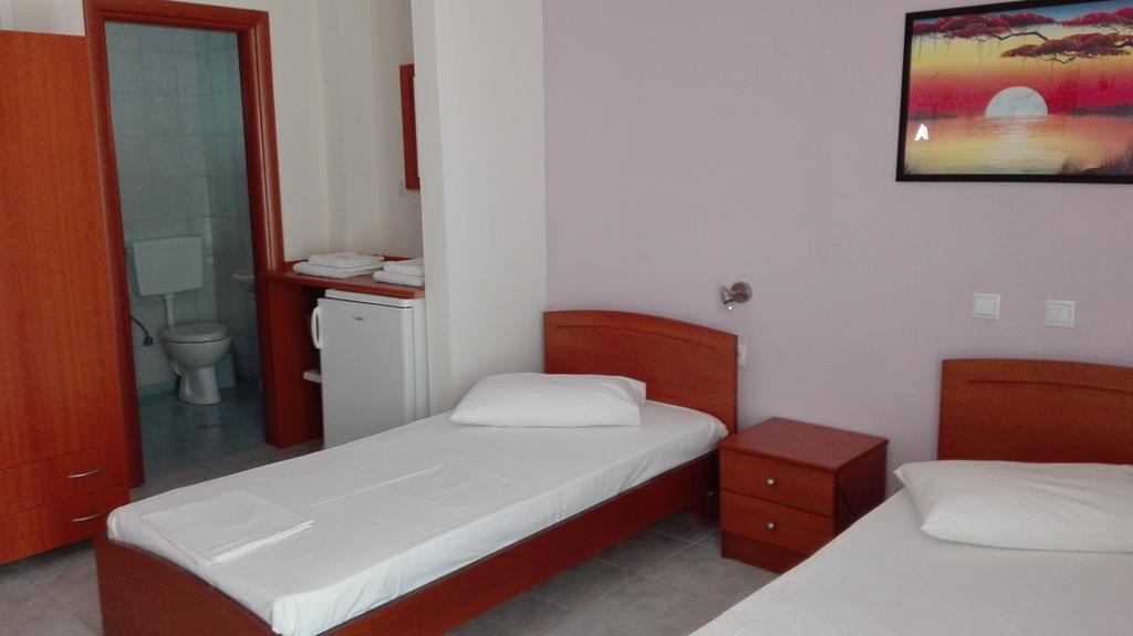 Familia Hotel Loutra Volvis Екстериор снимка