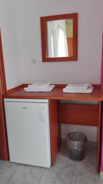 Familia Hotel Loutra Volvis Екстериор снимка