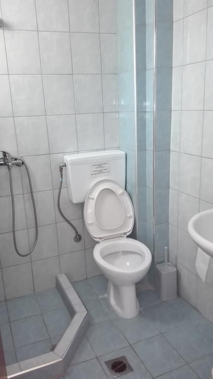 Familia Hotel Loutra Volvis Екстериор снимка