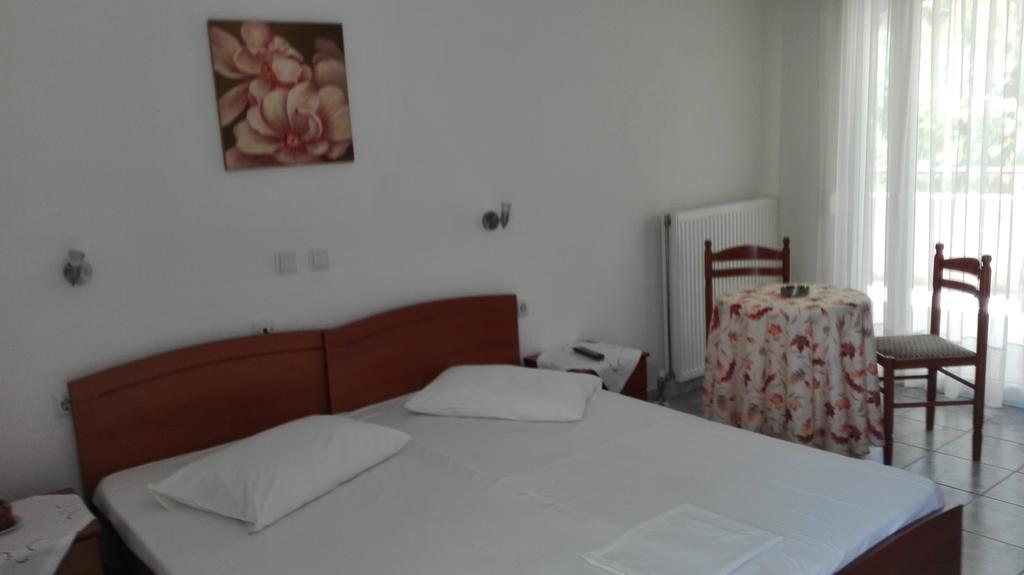 Familia Hotel Loutra Volvis Екстериор снимка